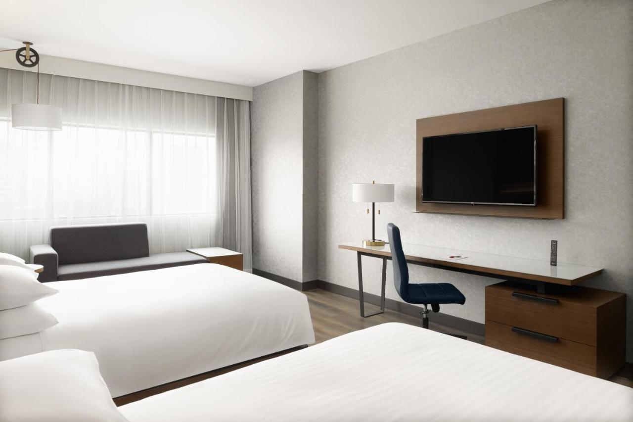 Marriott Tacoma Downtown Hotel Exterior photo