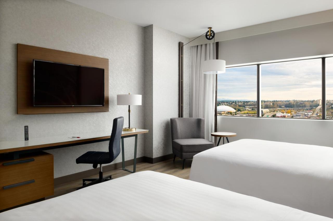 Marriott Tacoma Downtown Hotel Exterior photo
