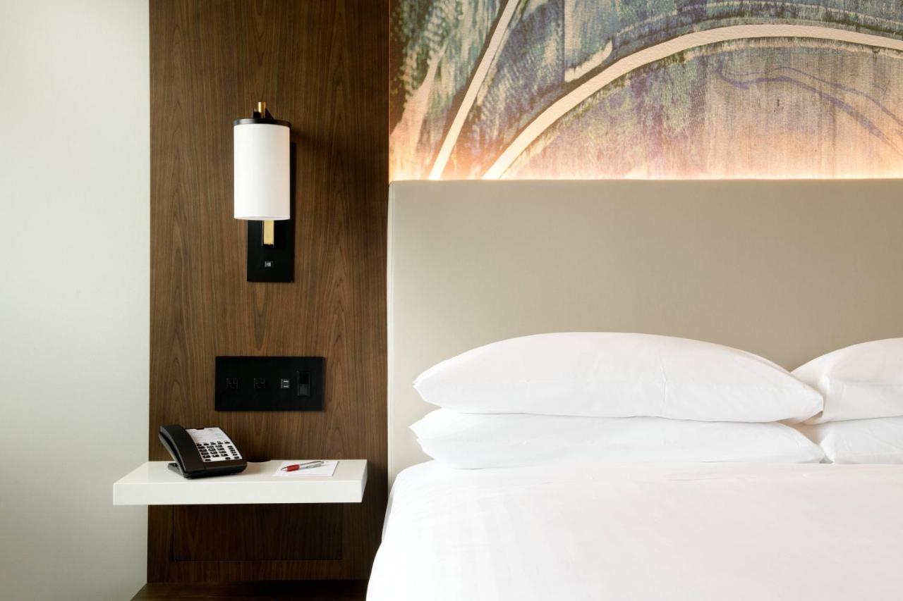 Marriott Tacoma Downtown Hotel Exterior photo