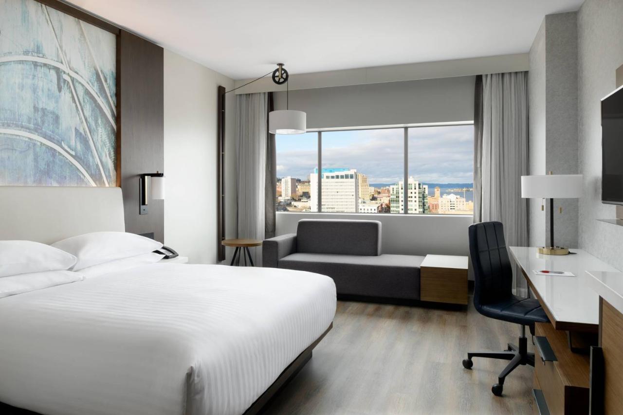 Marriott Tacoma Downtown Hotel Exterior photo