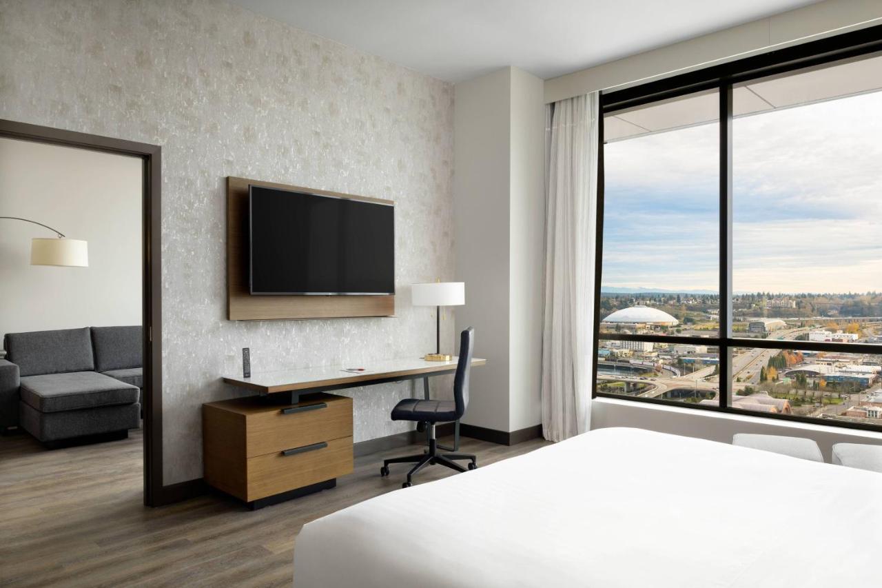 Marriott Tacoma Downtown Hotel Exterior photo