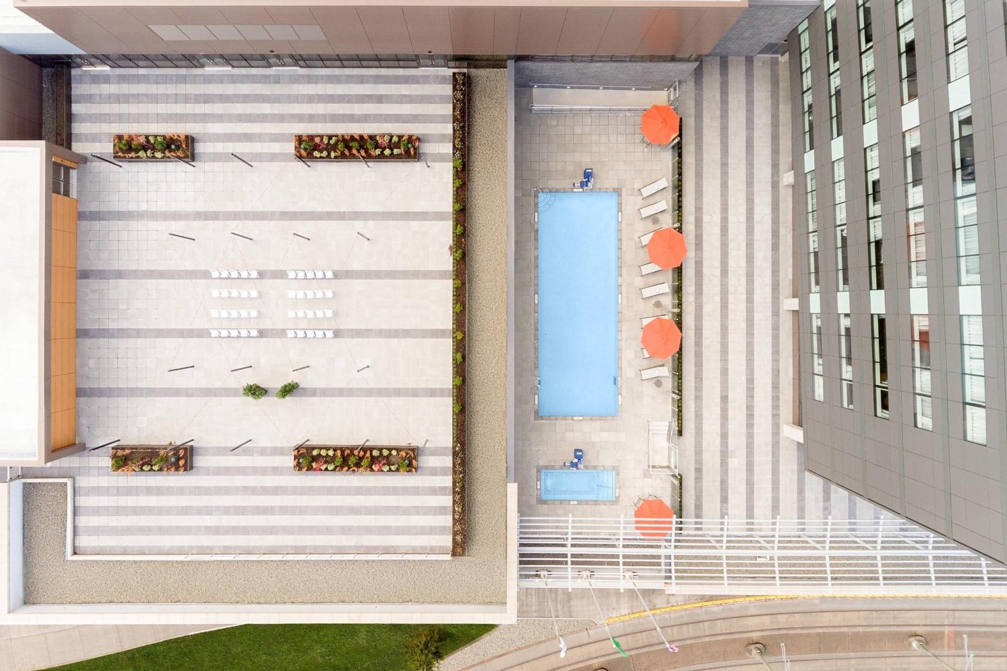 Marriott Tacoma Downtown Hotel Exterior photo