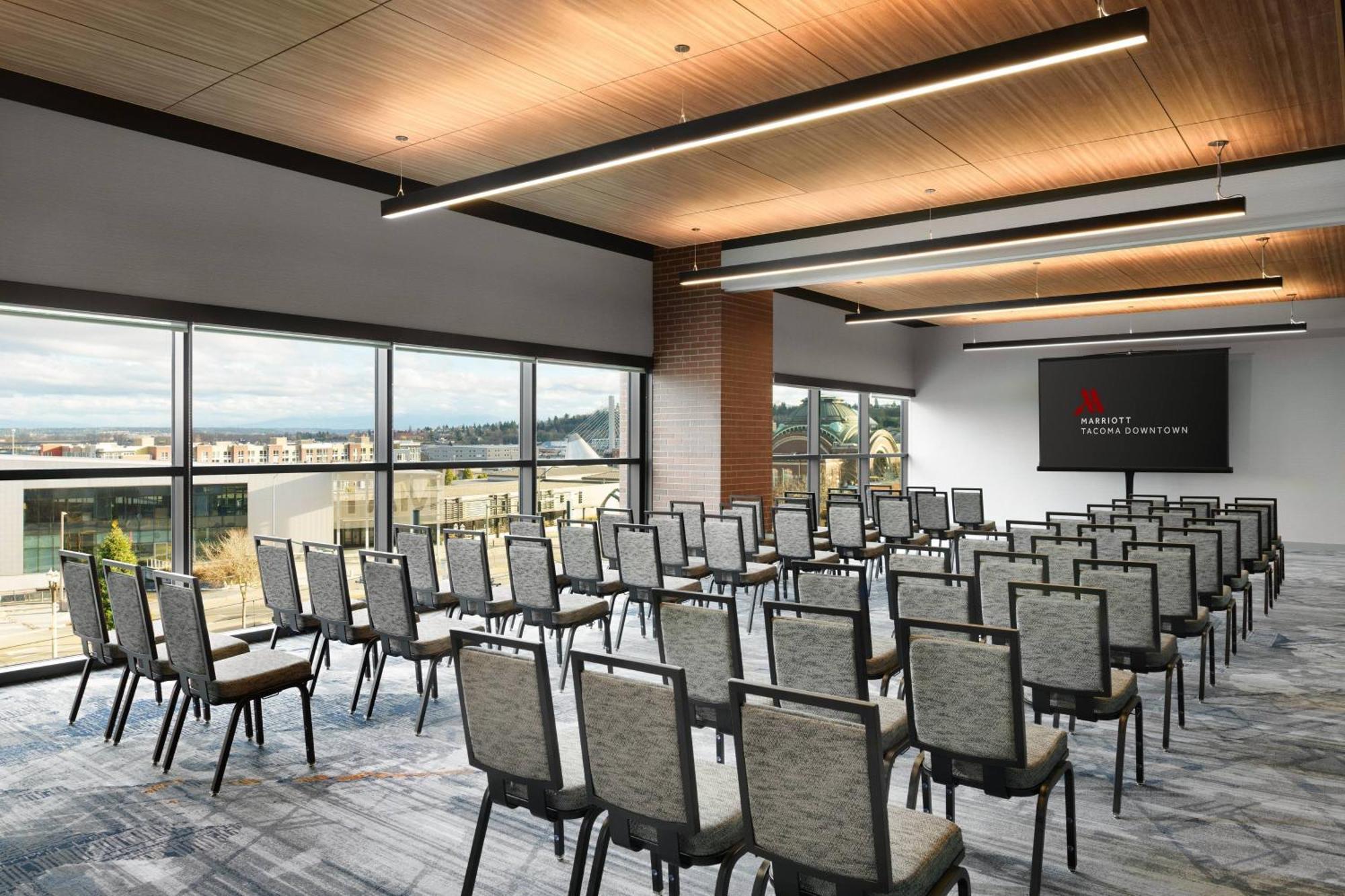 Marriott Tacoma Downtown Hotel Exterior photo