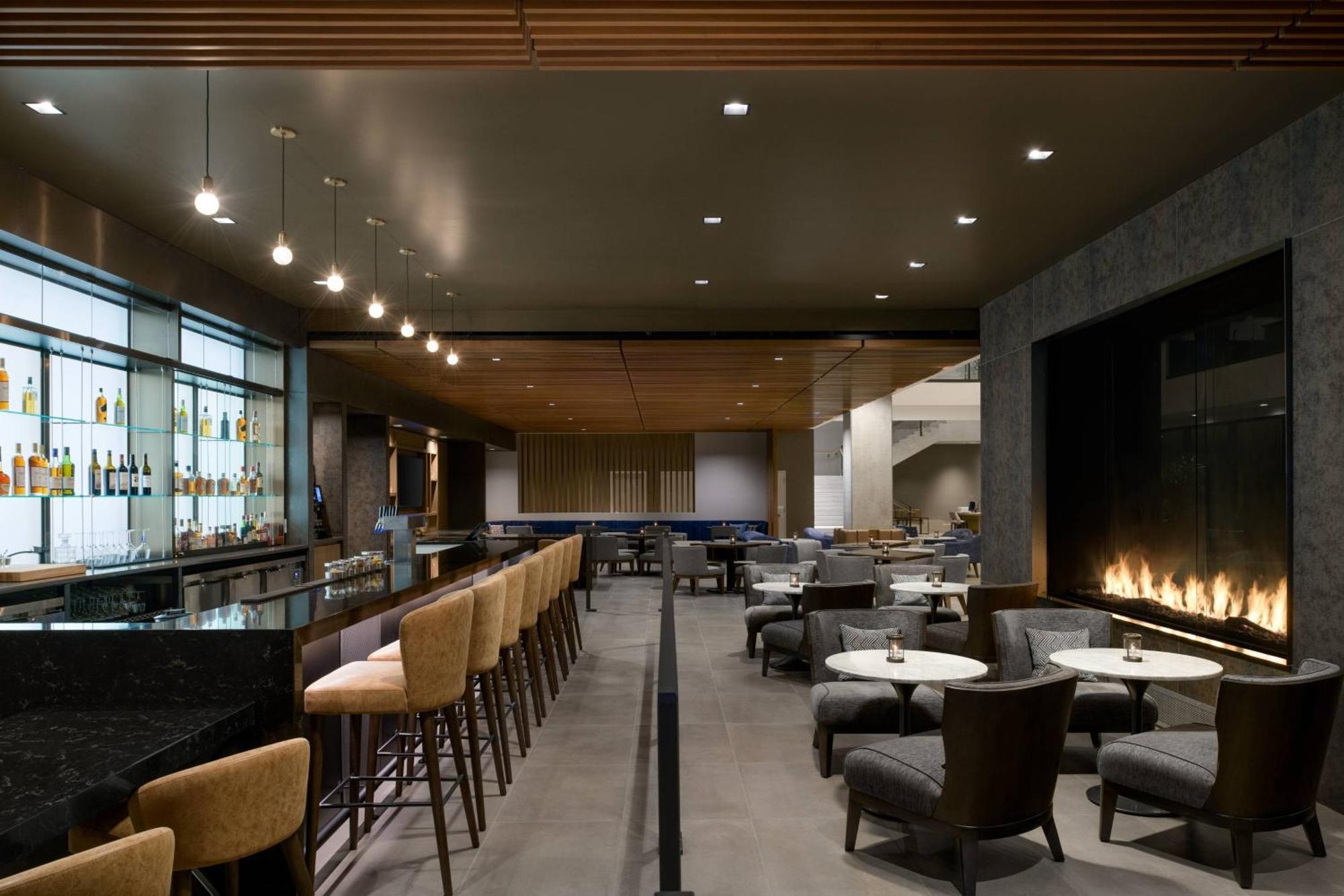 Marriott Tacoma Downtown Hotel Exterior photo